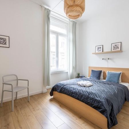 Central Grand Apartment With 5Bedrm 2Bathroom Budapest Exterior photo